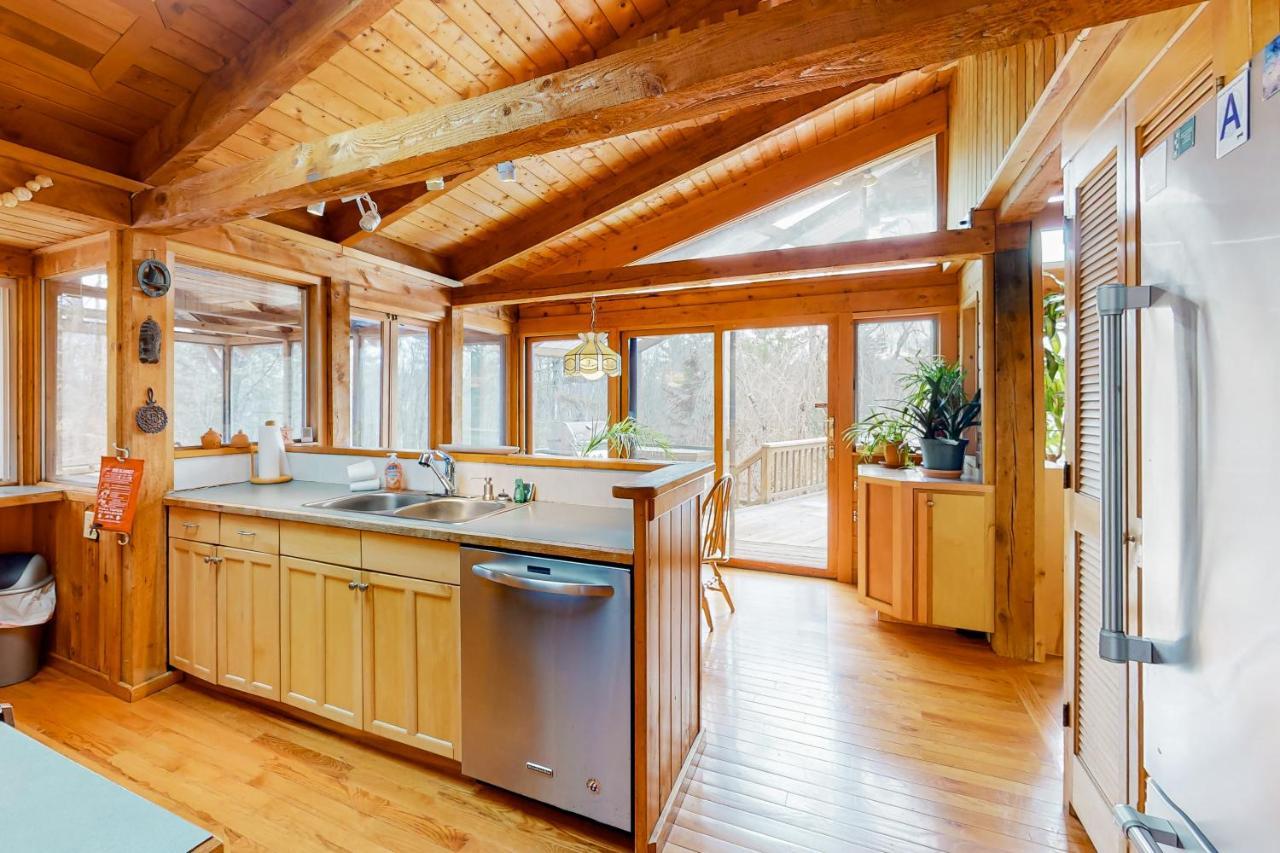 Newfane Hill Retreat Villa Exterior photo
