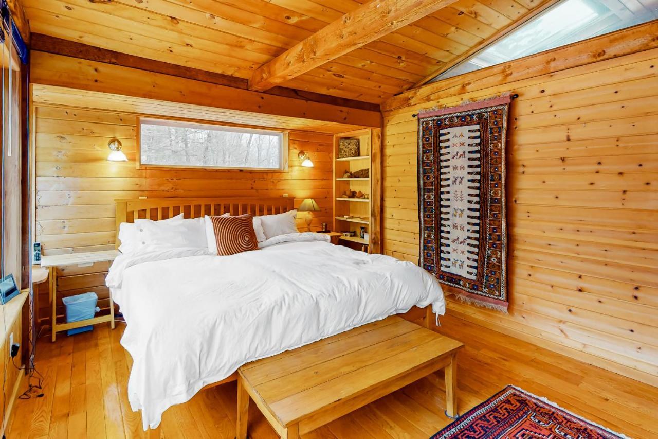 Newfane Hill Retreat Villa Exterior photo